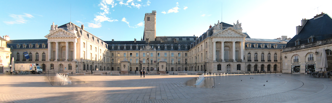 Impression drapeau publicitaire, bache et kakemono sur Dijon